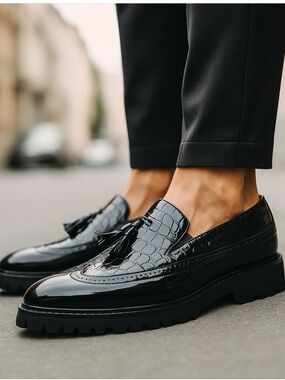 Women’s Black Tassel Loafers - Sleek Croc-Embossed Design. Never been worn!